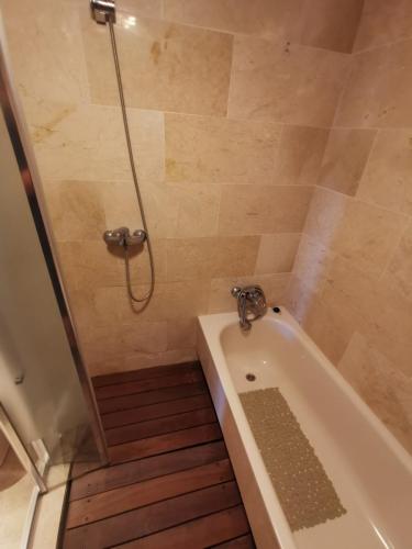 Salle de Bain 1